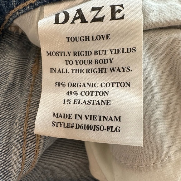 DAZE Tough Love Denim jeans, Size 24 - Picture 2 of 4